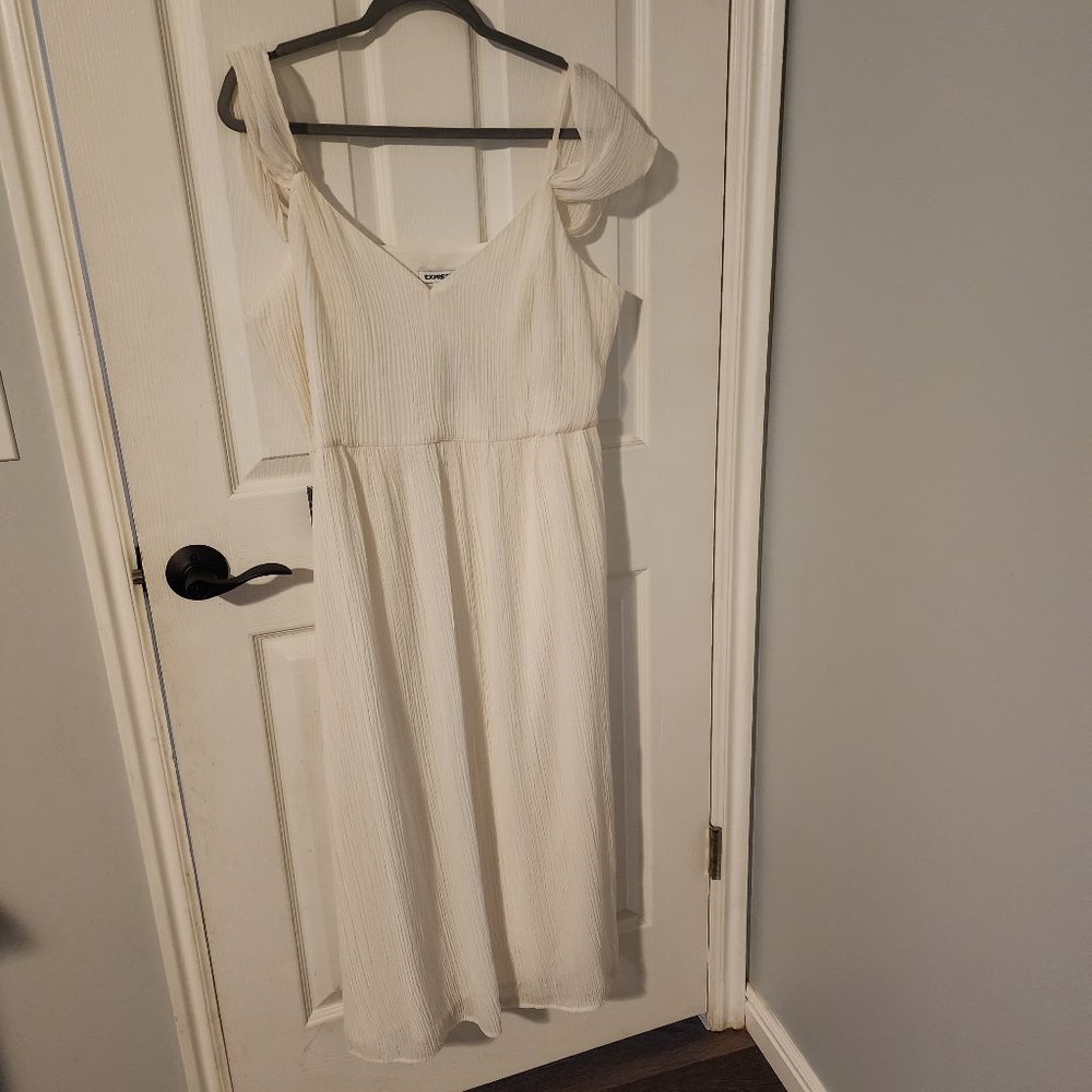 White chiffon dress